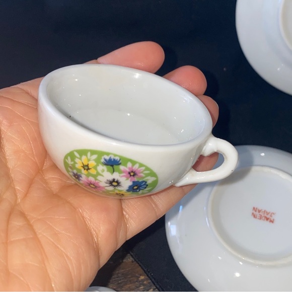 JAPAN Toy Tiny Play Tea Set Doll House China Dishes 8 pc Cups Plates VTG TEAPOT - Picture 11 of 15